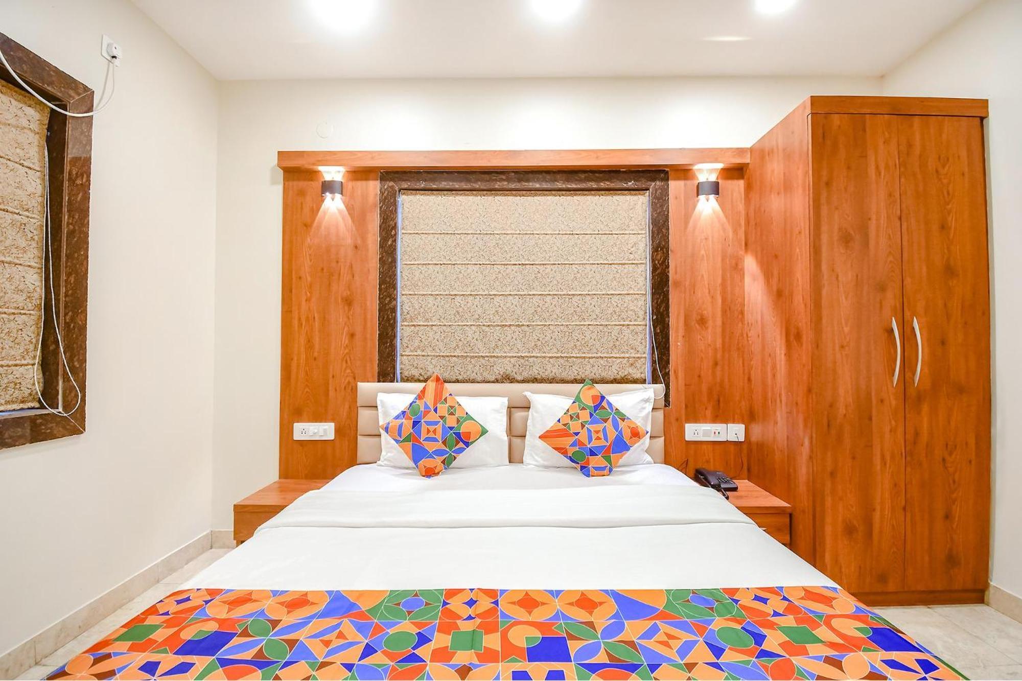Fabhotel Dream World Residency - Nr Biswa Bangla Gate Калькутта Экстерьер фото