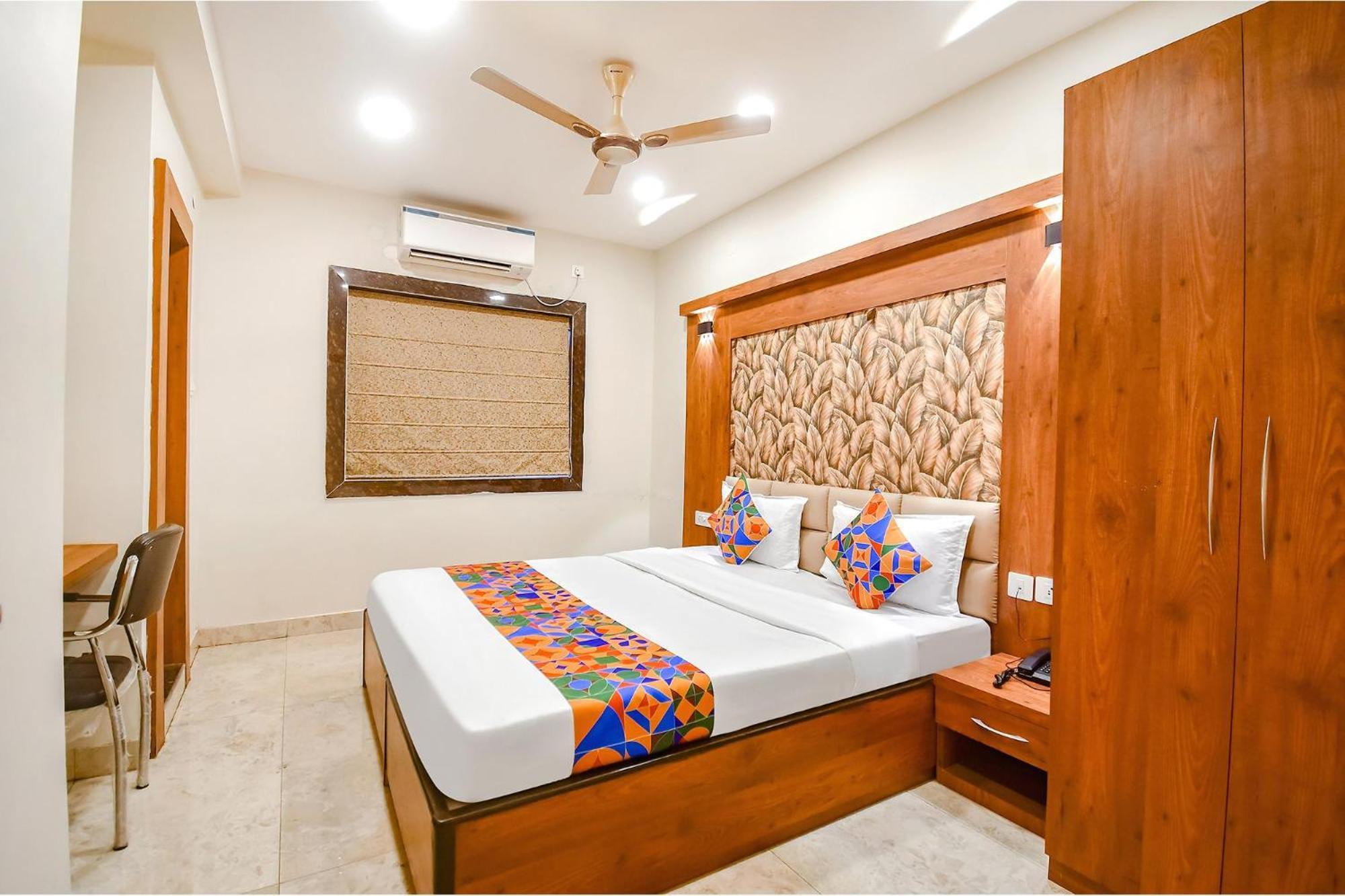 Fabhotel Dream World Residency - Nr Biswa Bangla Gate Калькутта Экстерьер фото
